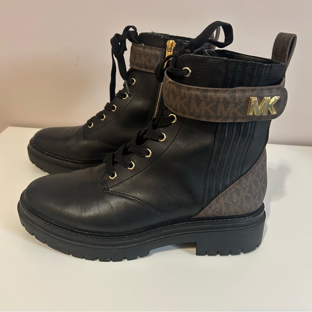 Michael Kors Black and Brown Parker Leather Combat Boots Size 9